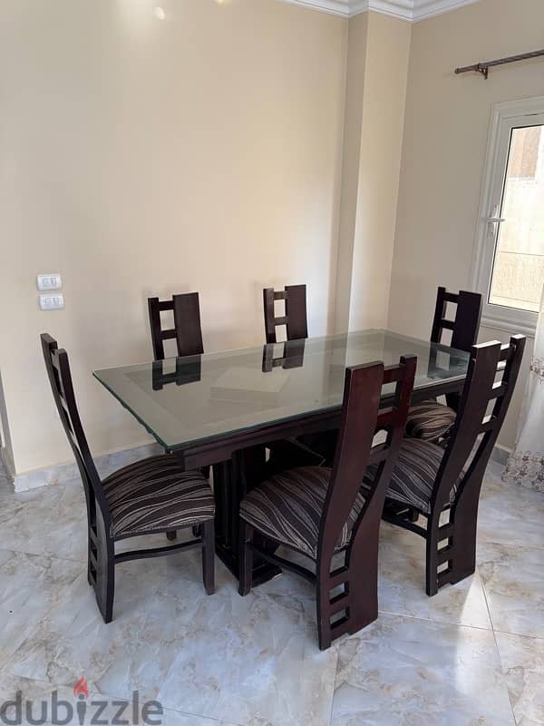 Dining Table with 6 chairs 4