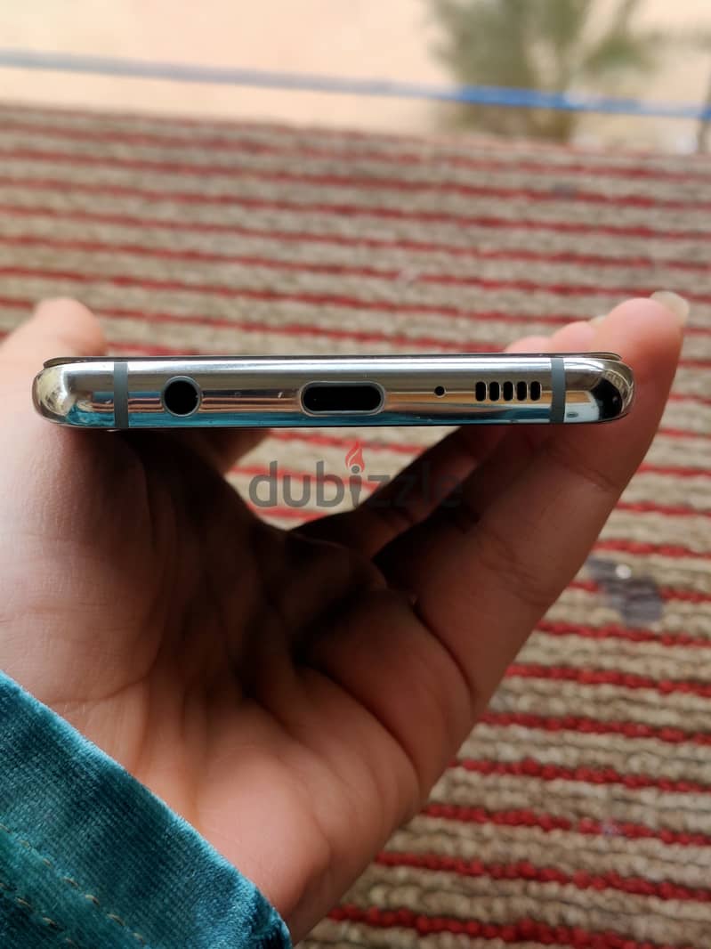 SAMASUN S10  للبيع او البدل ب ايفون 2