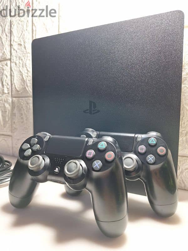 PS4 slim 1