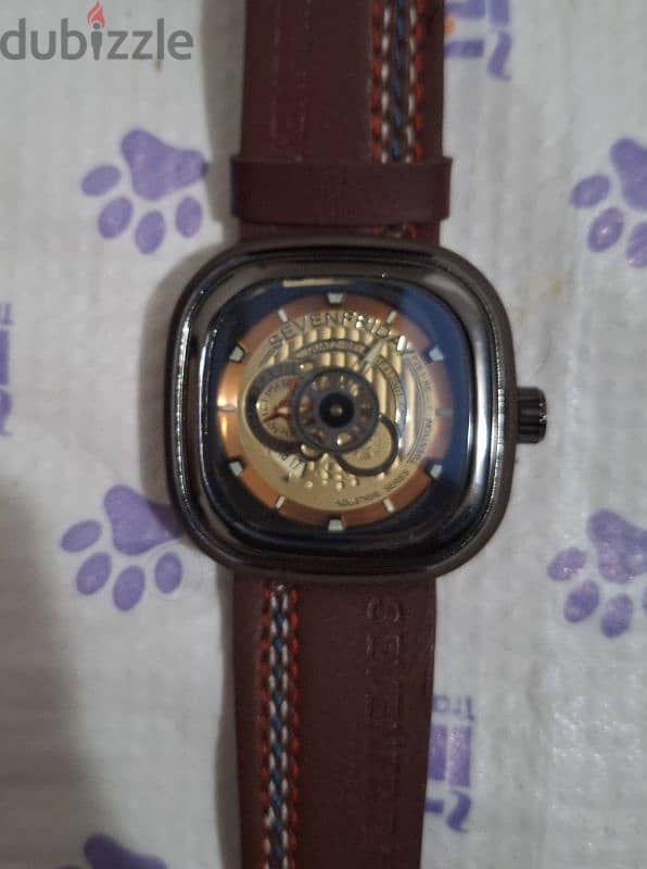 ساعه sevenfriday البيع لعدم الحاجه جديده زيرو 2