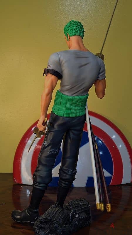 Zoro Action Figure 4