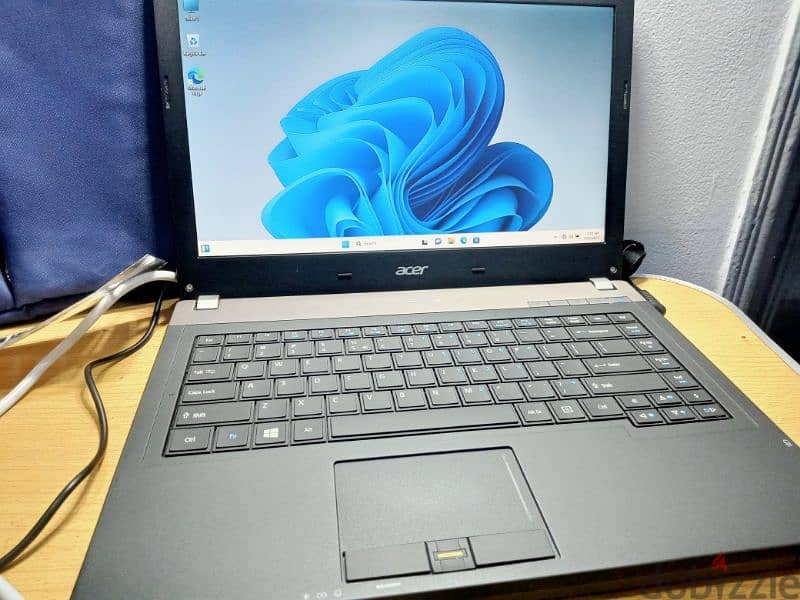 Acer laptop جايبه من المانيا رامات ١٦ وفيه هاردين 0