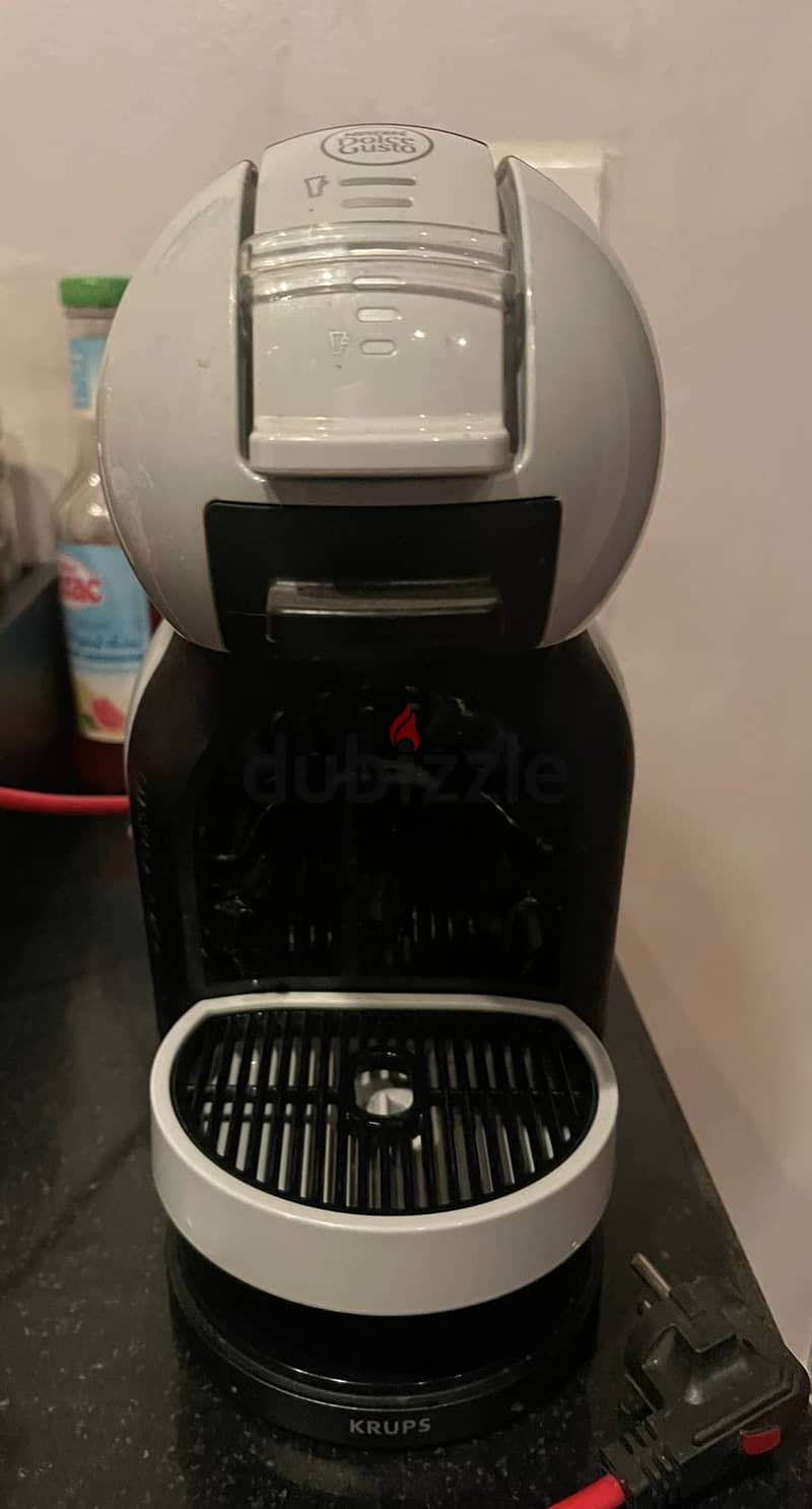 KRUPS Dolce Gusto Mini me Coffee Machine 1