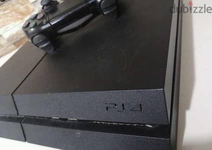 بلايستيشن ٤ . . . playstation 4 استعمال بيتي ومعاه دراعين   و٣ العاب