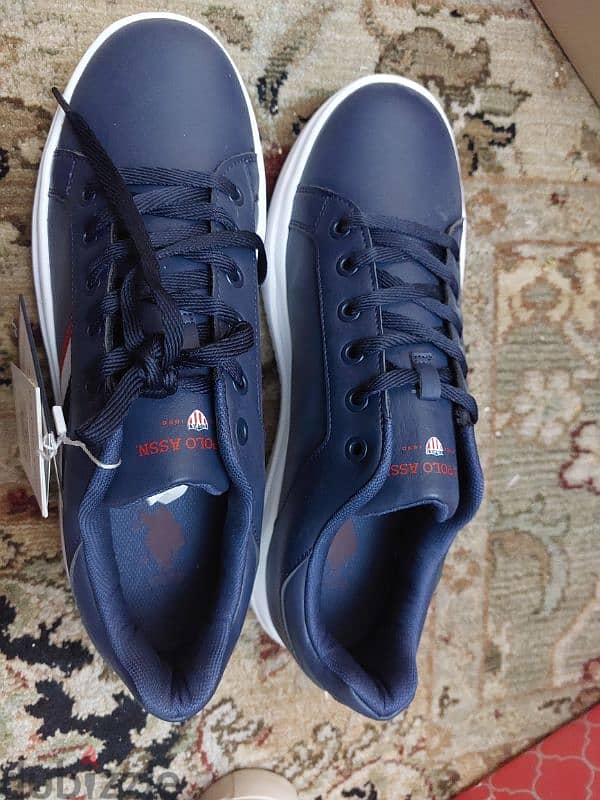 NEW U. S POLO NAVY SHOES SIZE 41 0