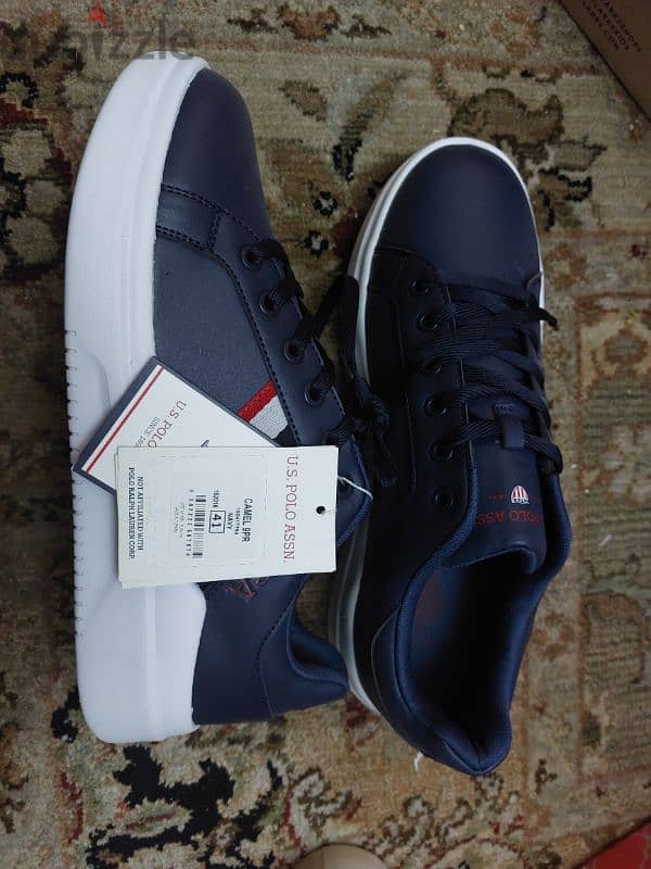 NEW U. S POLO NAVY SHOES SIZE 41 1