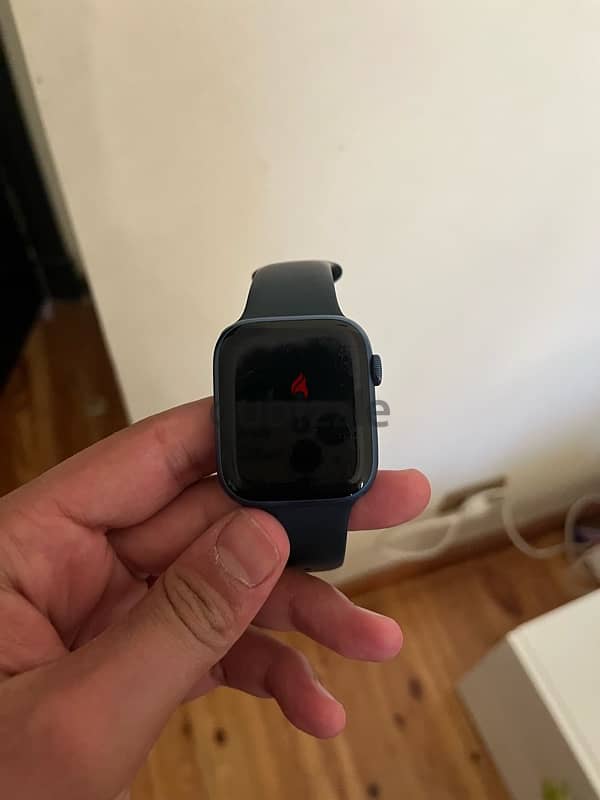 Apple watch series 7 (used -very good condition) 7