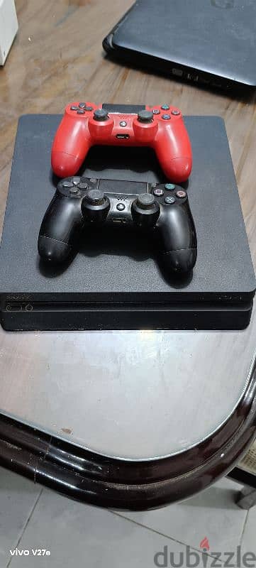 ps4 500gb +two controllers