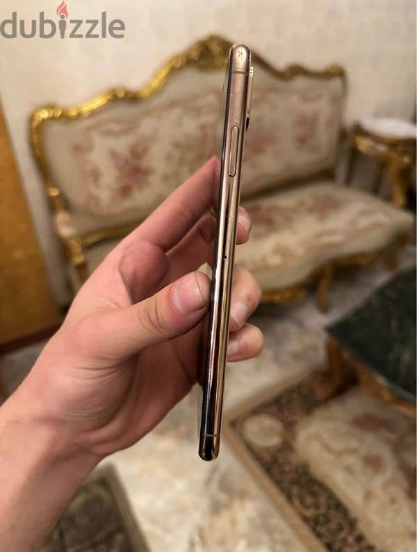 iPhone XS Max ZA 3