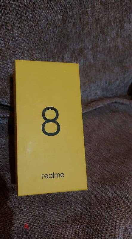 للبيع realme 8 شبه جديد 3