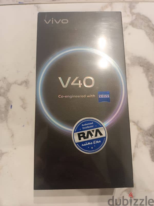 vivo v40 5G 1