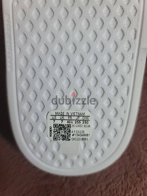 Adidas aqua slides white color 40 size 5