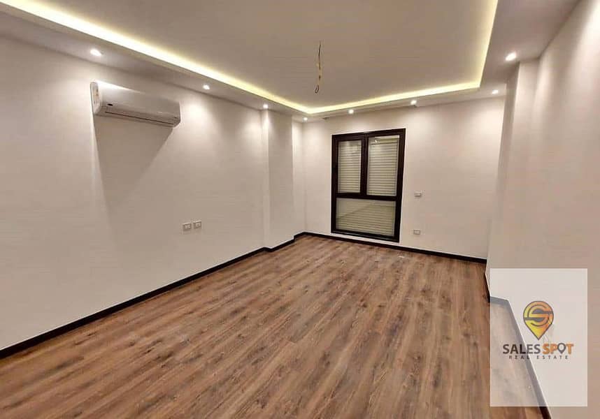 Fully finished apartment for sale with air conditioners and kitchen next to City Center Maadi, in installments 0