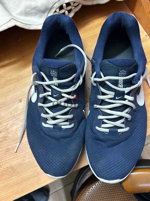 Nike Revolution 6 nn Running shoes size 44 4