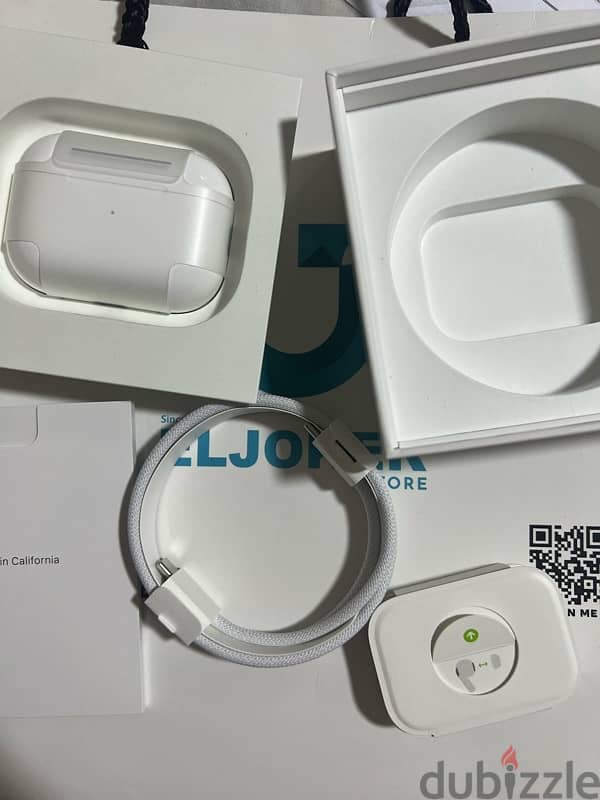 apple airpods pro 2 never used 3