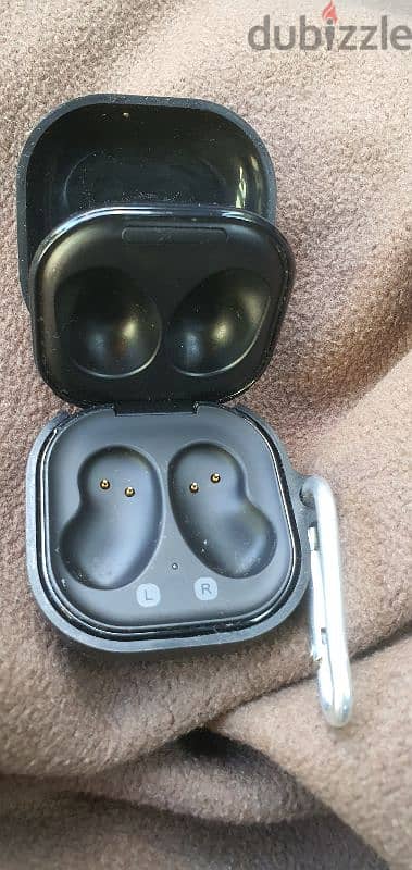 Samsung galaxy buds charging case R180 1