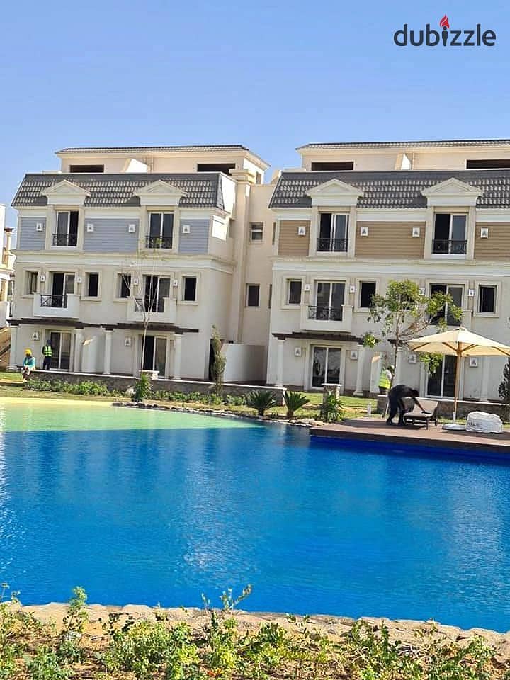 i villa for sale 240m lagoon view in mountain view 1 new cairo 0