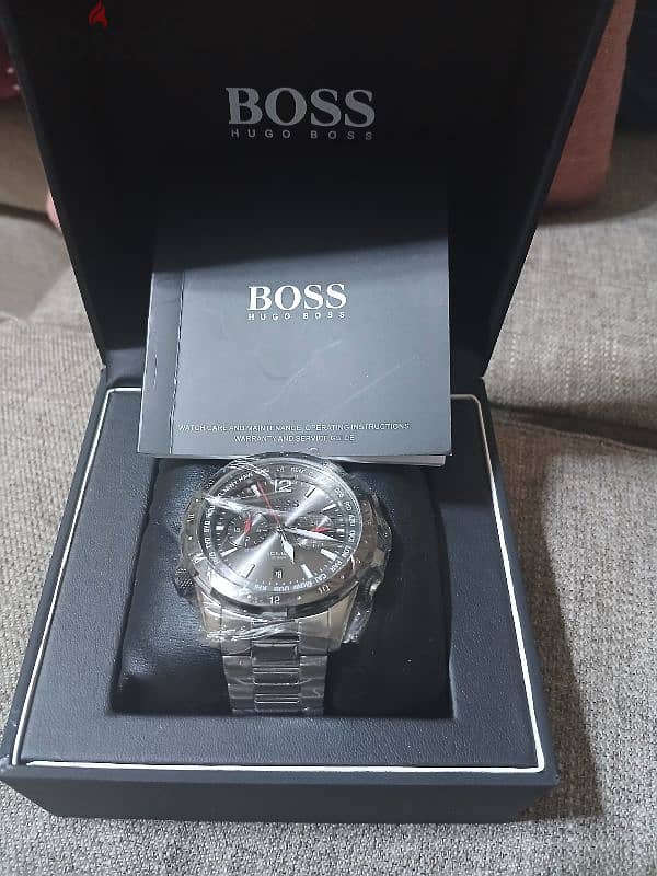 ساعة hugo boss أصلي زيرو بعلبتها 1