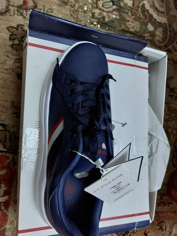 NEW U. S POLO NAVY SHOES SIZE 41 4