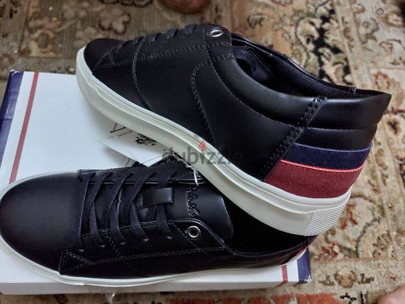 NEW U. S POLO NAVY SHOES SIZE 41 6