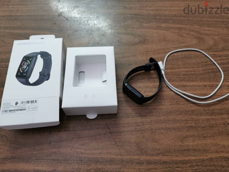 Honor Band 6 جديدة لانج استعمال خفيف جدا للبيع بكل حاجتها 1