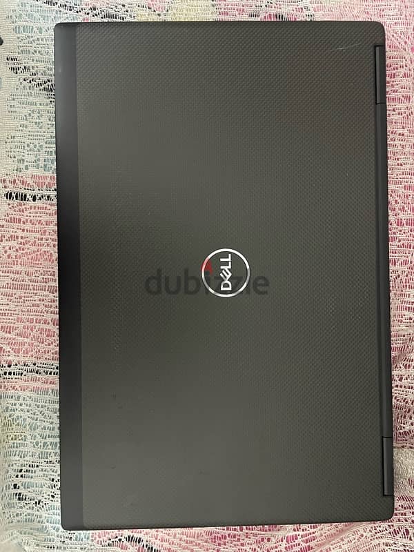 DELL Precesion 7730 1