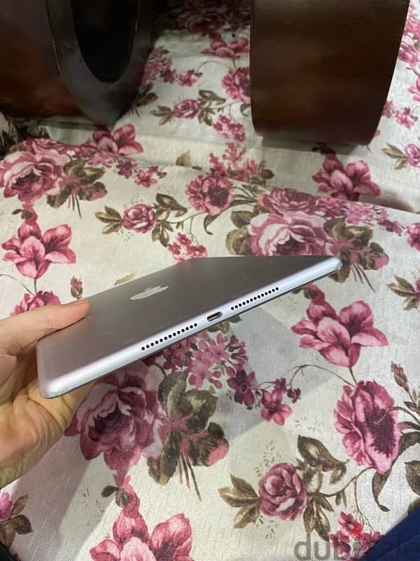 iPad الجيل السادس 2