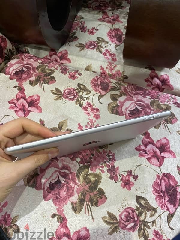 iPad الجيل السادس 7