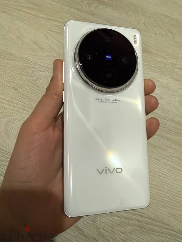 Vivo X100 Pro 1