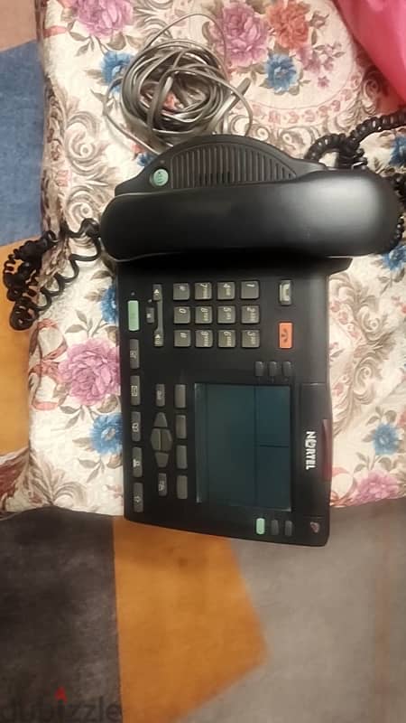 1 Nortel Meridian M3904 12 Lines Corded Phone 2