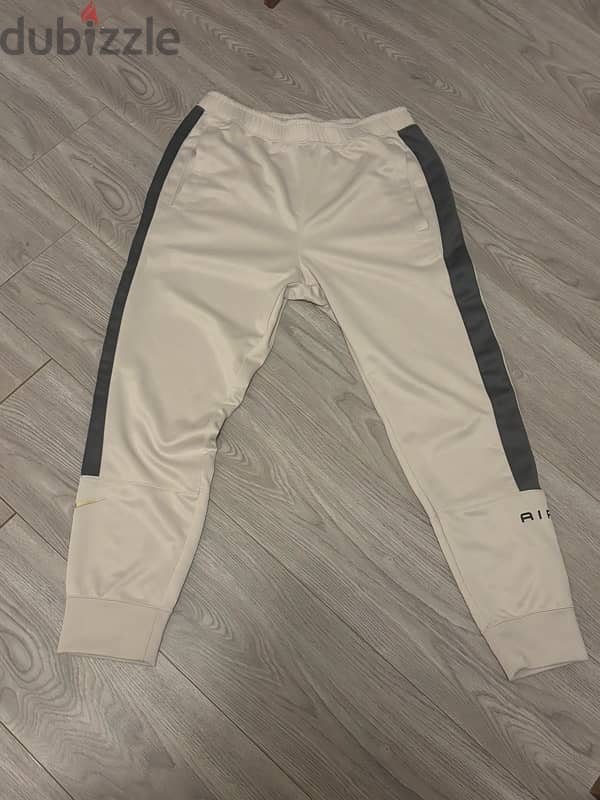 nike air sweatpants 3