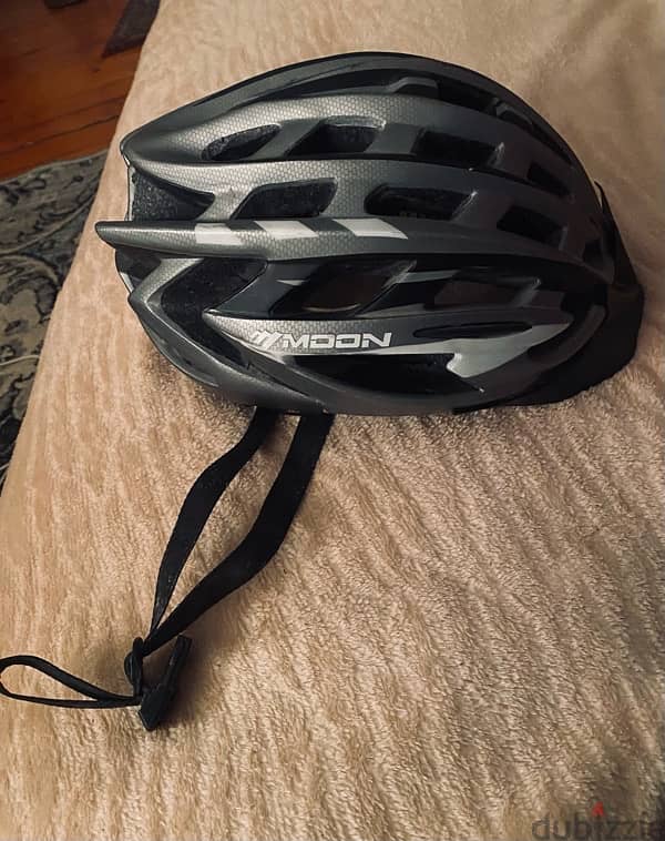 moon bike helmet 0