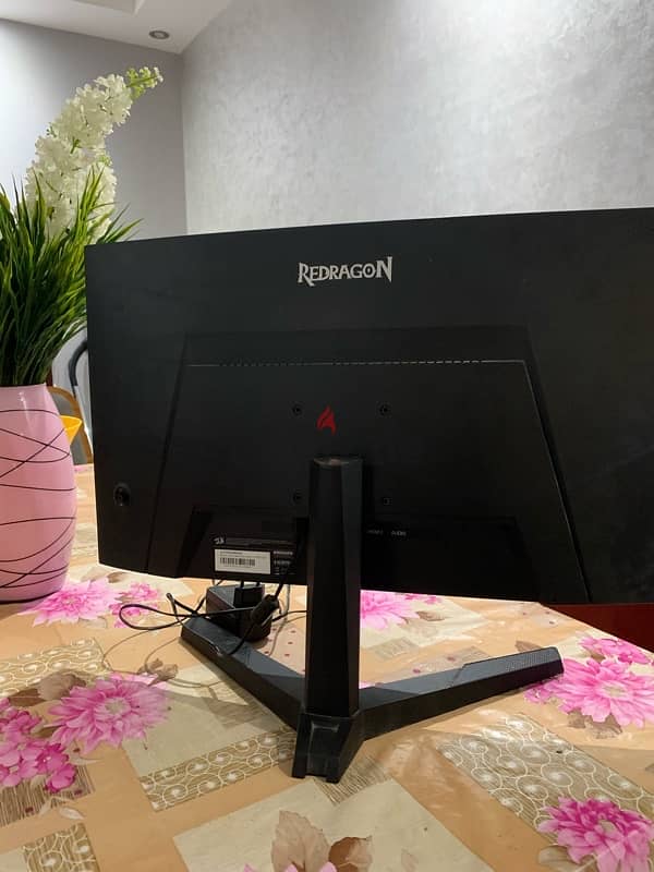 شاشه 165hz للبيع 1