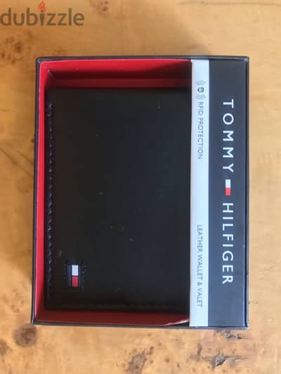 Tommy Hilfiger original wallet