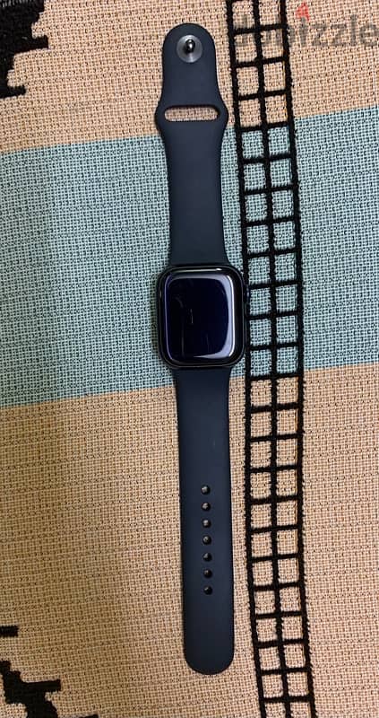 Apple watch s8 41mm battery100% 1