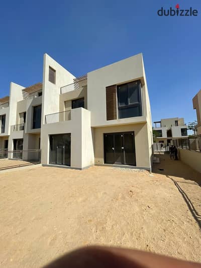 Villa Town house corner Resale Sodic East elshorouk Ready to move