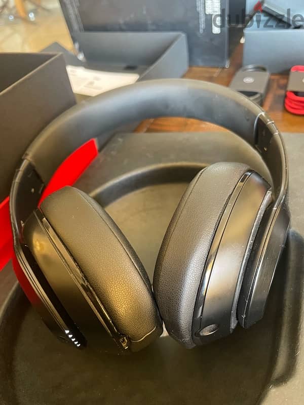 Beats Studio Wireless 4