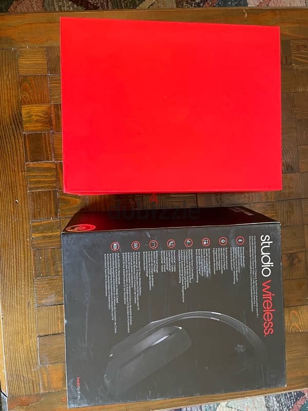 Beats Studio Wireless 9