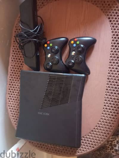 Xbox 360 (460 GB)