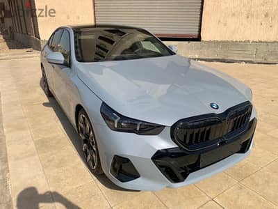 BMW 520 2024 m sport ترخيص وبروتكشن هدية