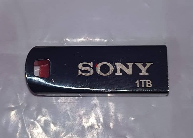 فلاشه 1 تيرا Sony للبيع 0