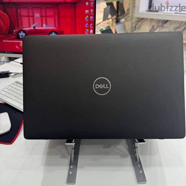 Dell Precision 3541 0