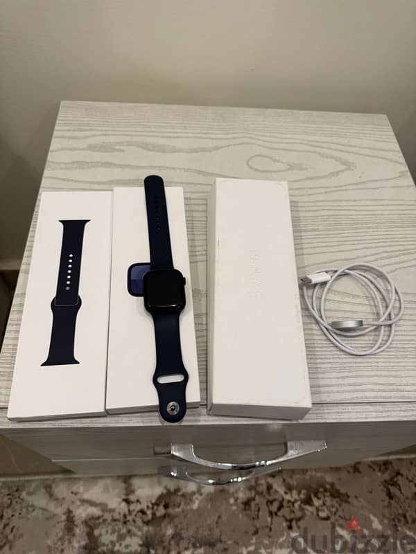 Apple Watch Series 9 GPS,45mm Midnight Aluminum Case (ONE MONTH USED)* 1