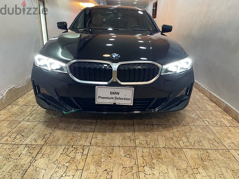 BMW 320 2024 Luxury  only 3000km zero 0