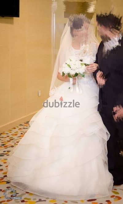 فستان زفاف للبيع مستورد استخدام ساعتين-Wedding dress 4 sale used once