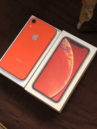 IPhone XR like new للبيع بحالة كويسة جدا