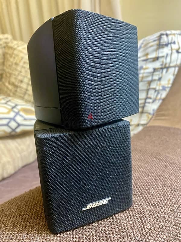 Bose speakers system Home theater 0