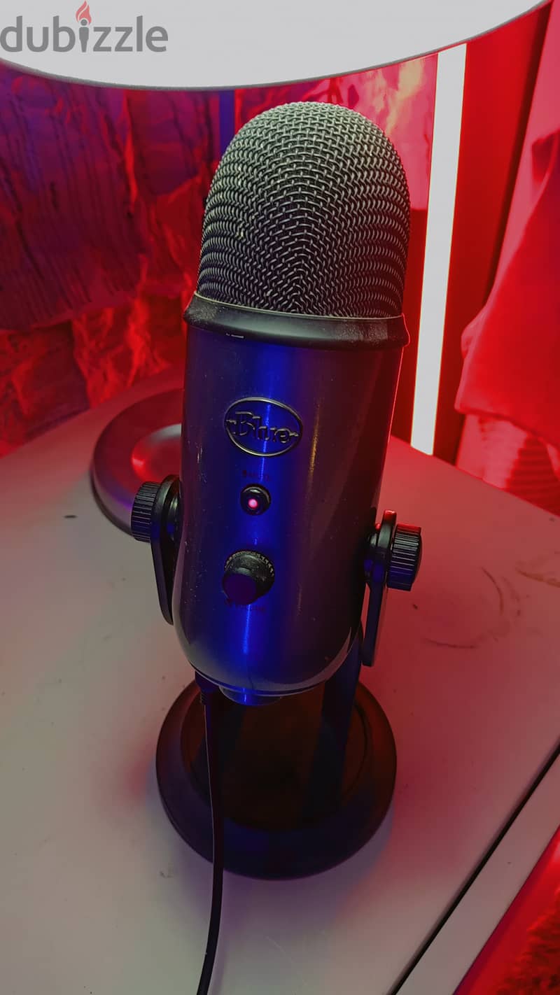 مايك Blue Yeti رمادي + ستاند + شوك ماونت هدية 1