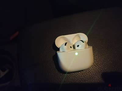 airpods 4 good as new