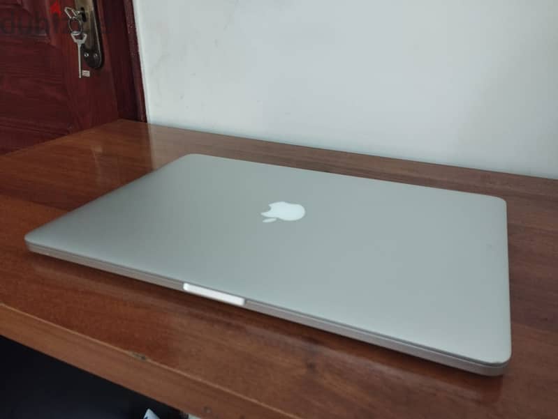 MacBook Pro 2015 - 15 inch , 16GB - SSD 512GB 2